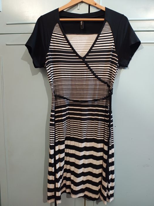 Zestaw ubrań damskich rozmiar L (40/42) bluzki, koszule, sukienki