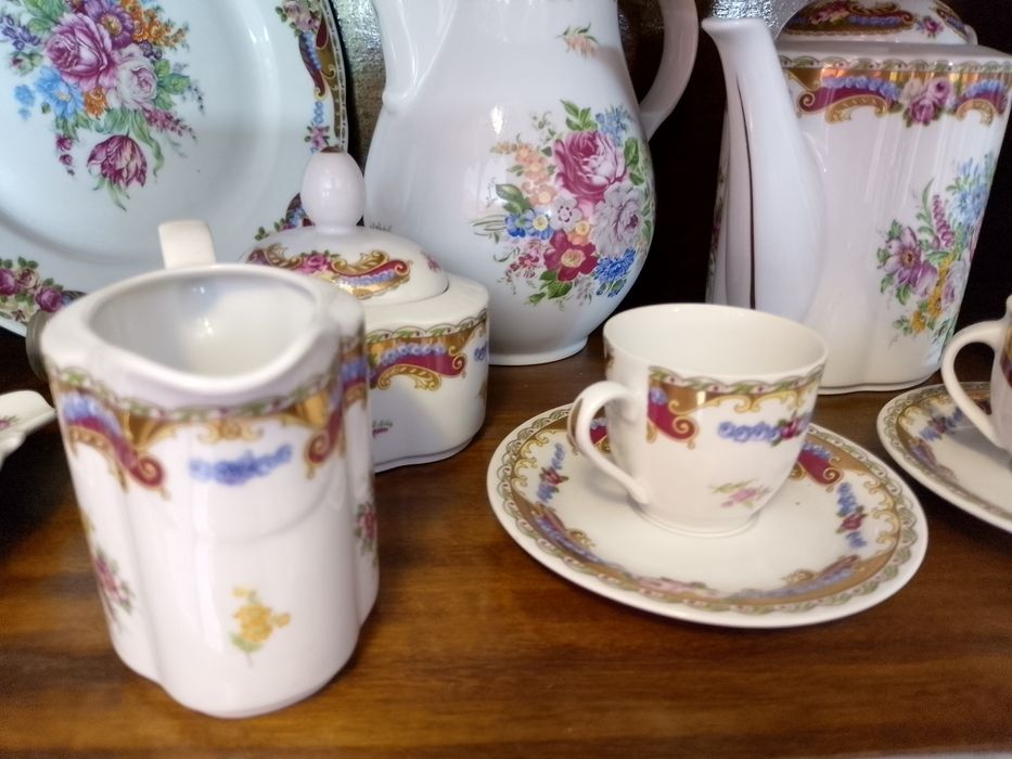 Varias peças Limoges e Vizavi Tudo Novo