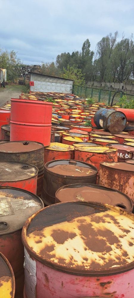 Продажа металлических бочек Б/У