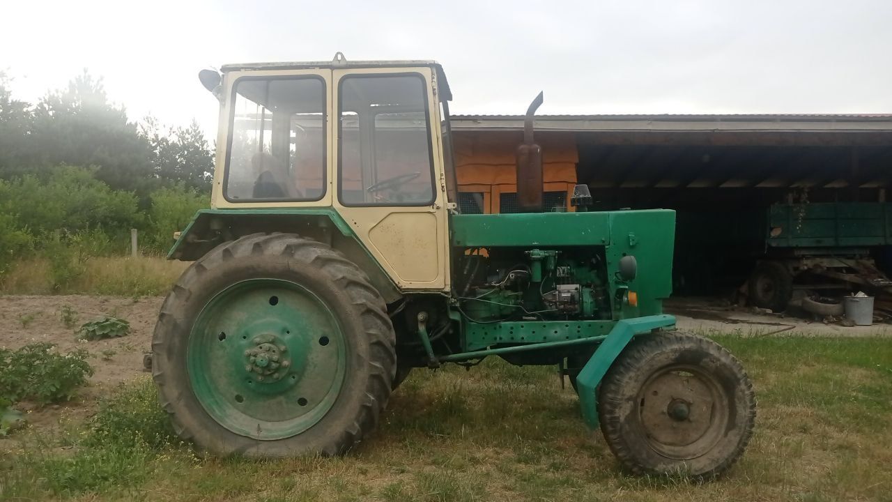 Трактор ЮМЗ 6акл