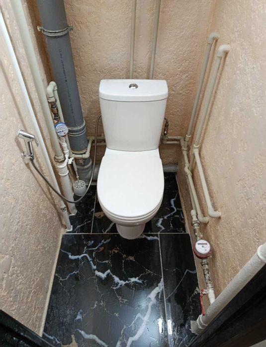 Продам 2х кв ремонтом газовый дом  ул Бочарова .