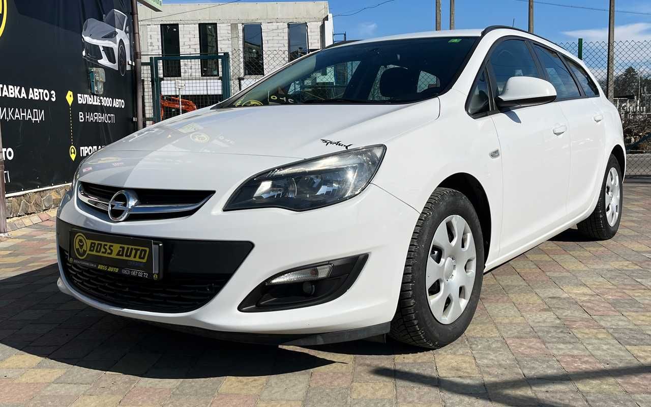 Opel Astra Sports Tourer 2014