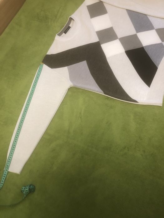 Два муж. полувера р.52 цена указ. за один