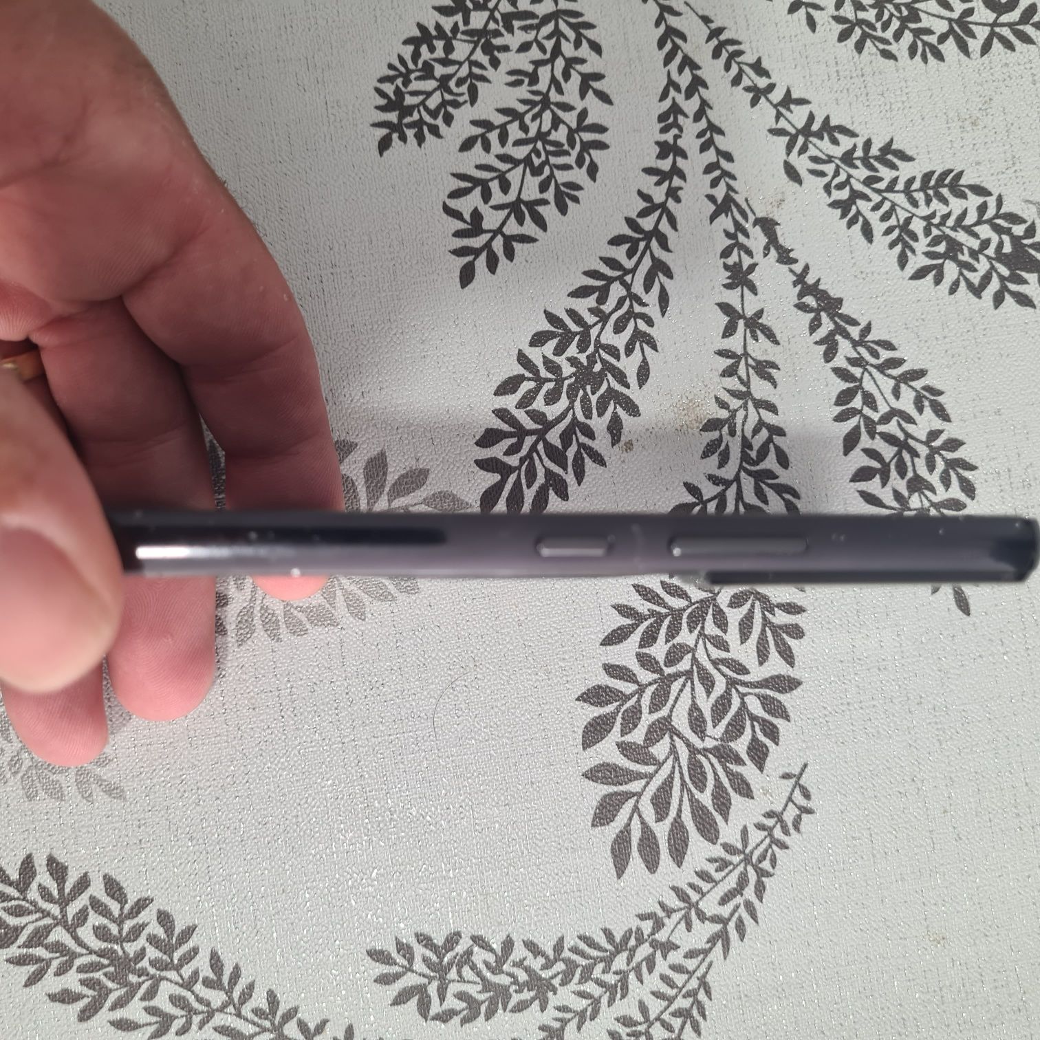 Samsung s20 8/128