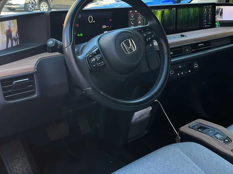 Honda e      2022