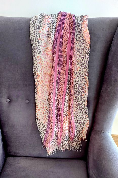 Szal szalik ecru fiolet Camaïeu H&M