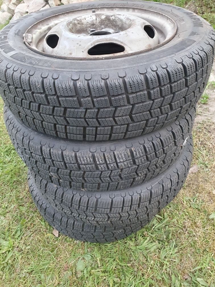 Opony zimowe Michelin R13