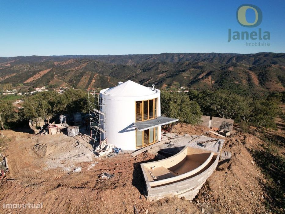 MOINHO com piscina e vista fantástica sobre a Serra do Caldeirão