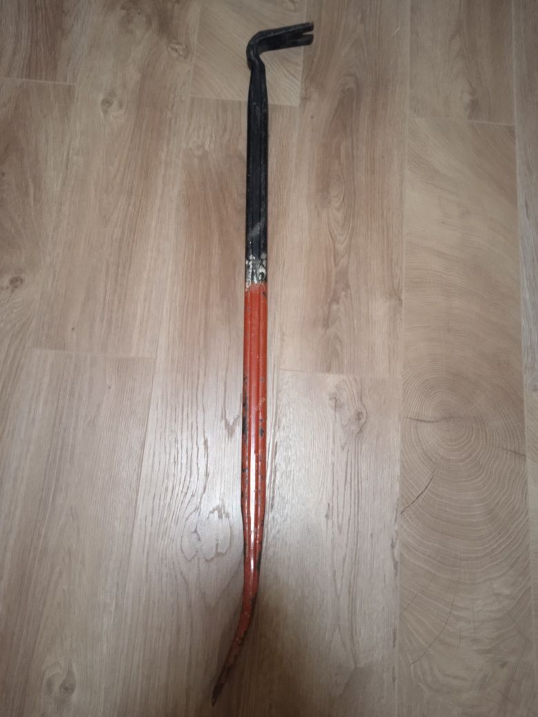 Łom stalowy wzmacniany 90cm