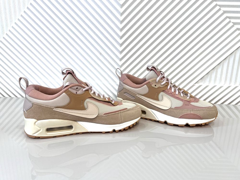 Нові NIKE W AIR MAX 90 FUTURA оригінал!