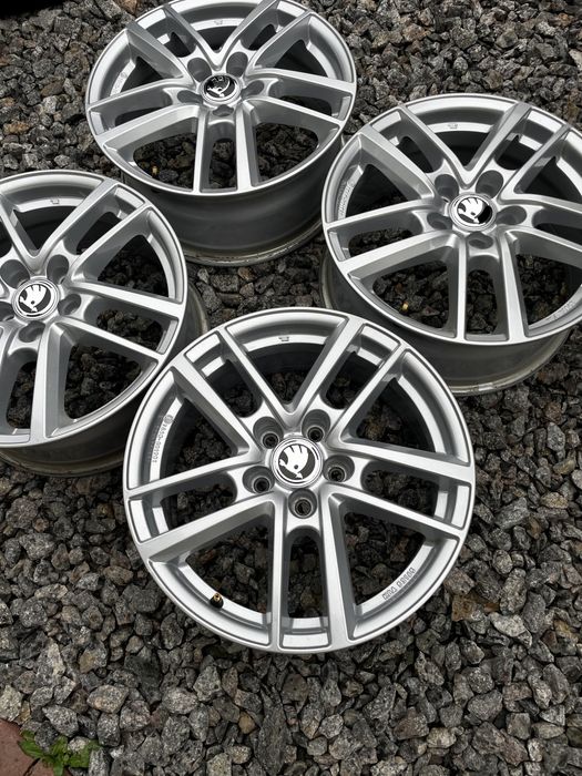 Диски Rial R17 5.112 ET45 Шкода А5 А7 Гольф Джета Пасат Тоуран Ауді