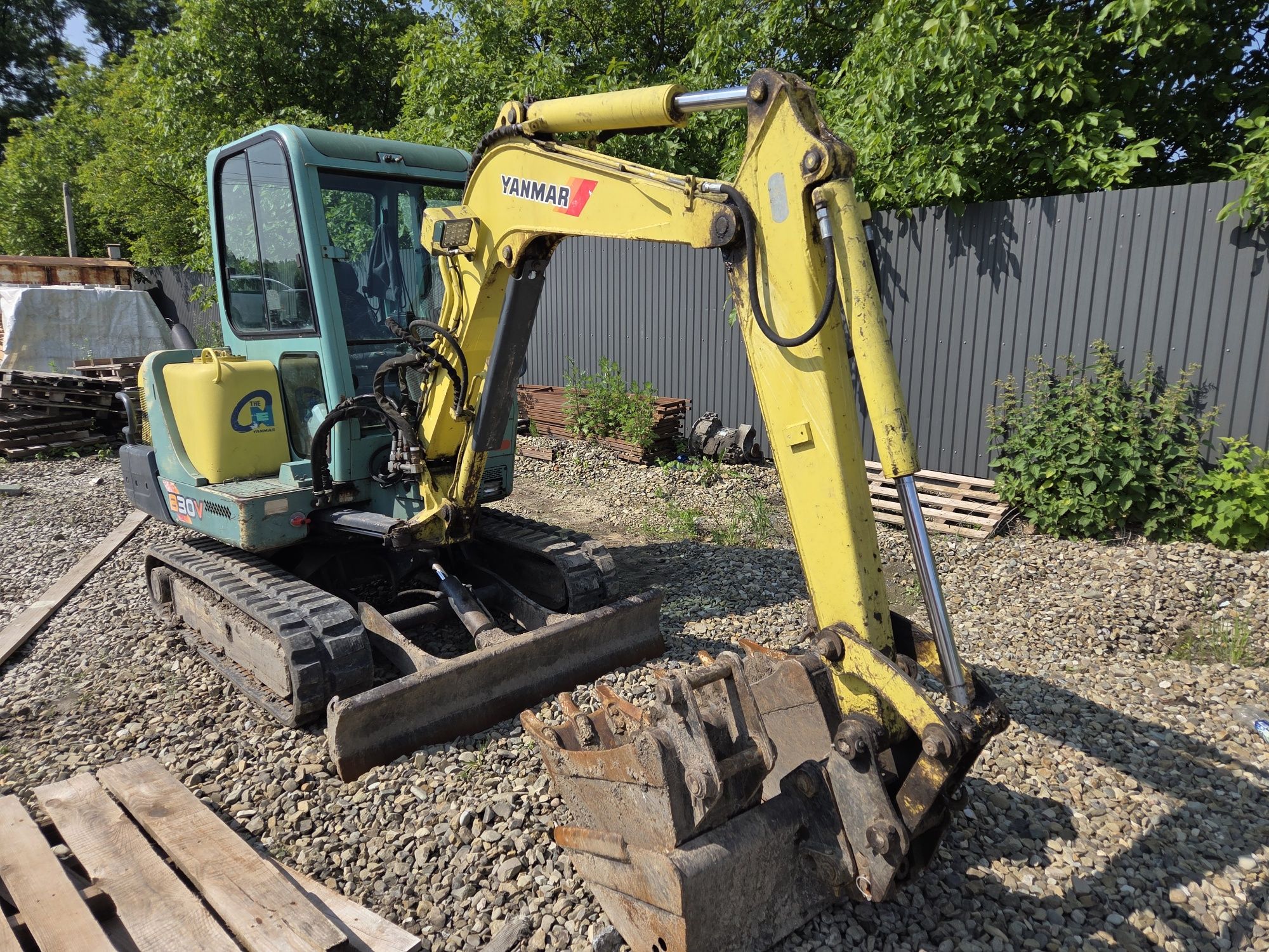 YANMAR B30V 2001рік Міні ескаватор гусиничний