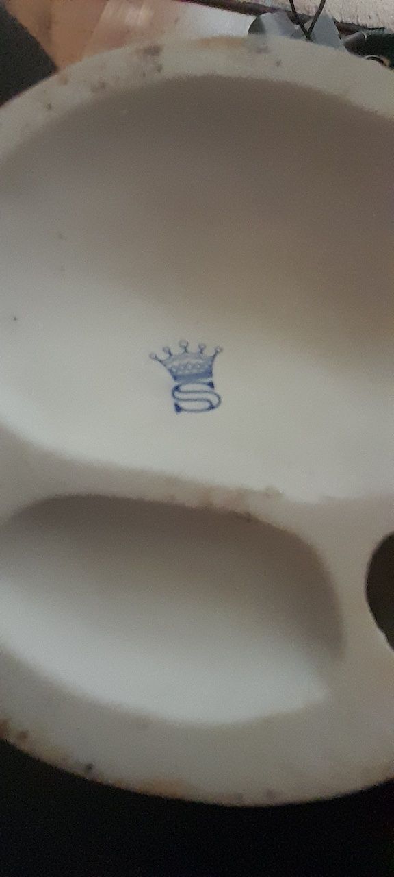 Stara figurka porcelana