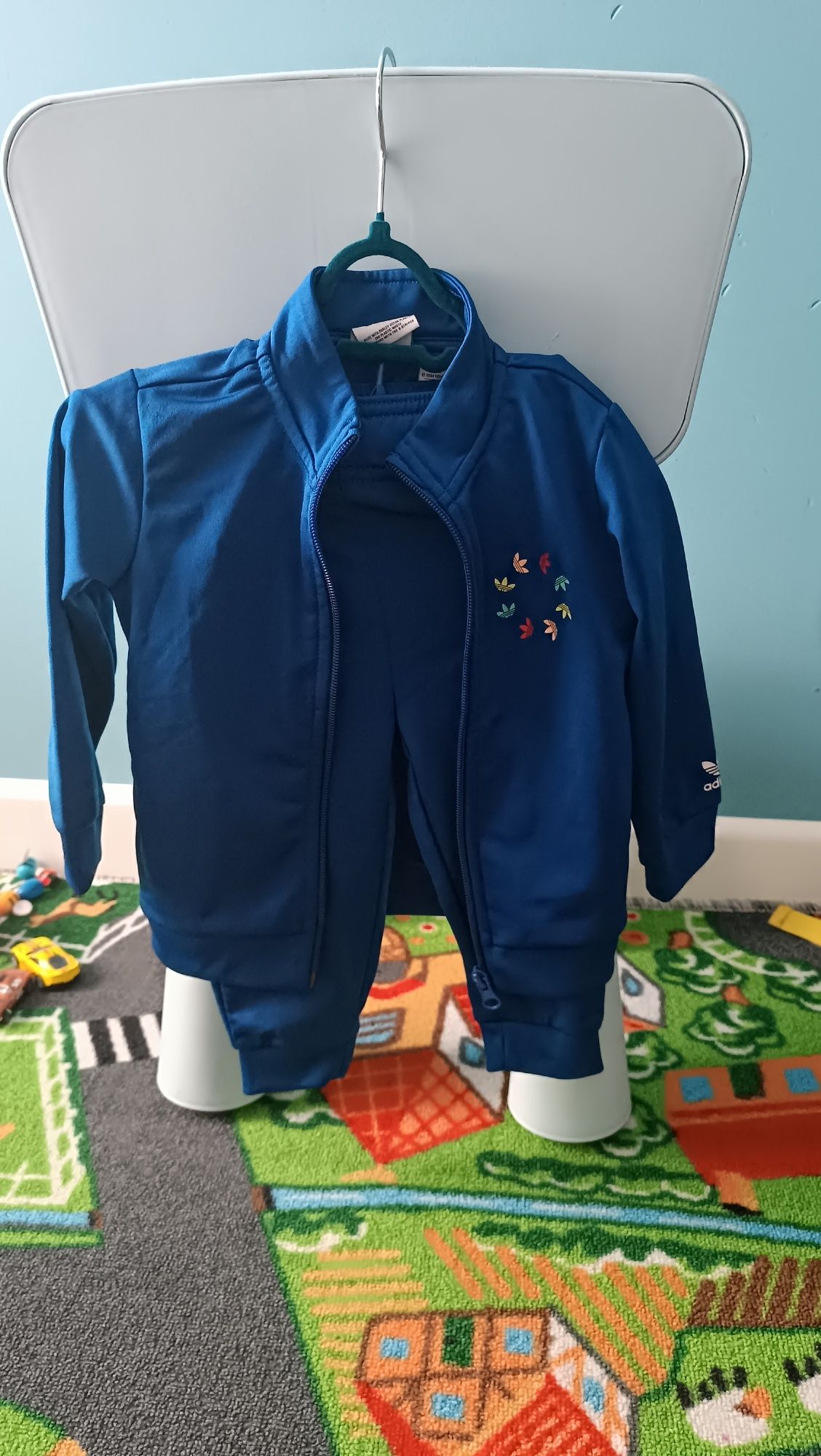Dres adidas niebieski rozmiar 86