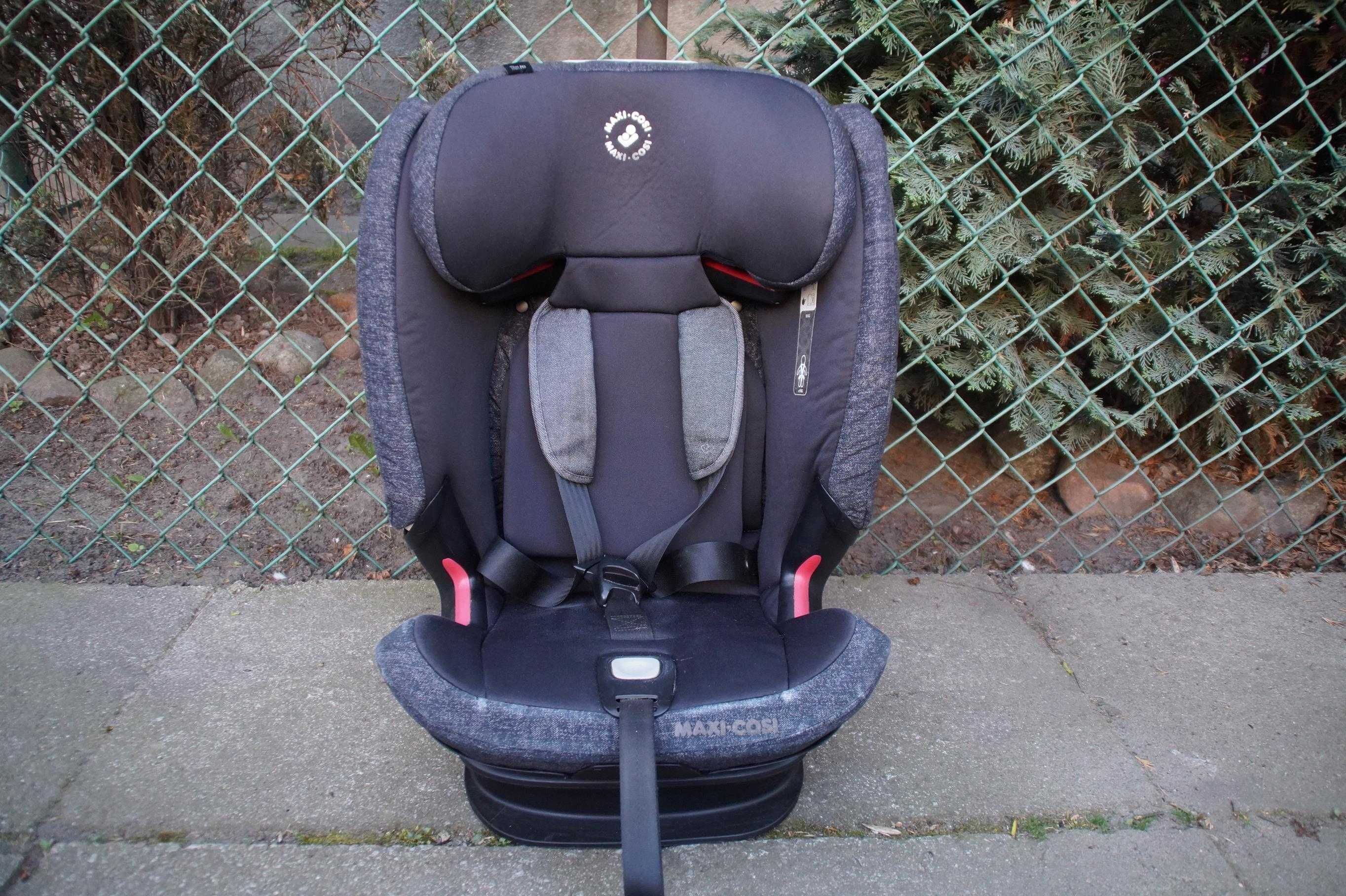 Titan Pro Maxi Cosi 9-18 kg IsoFix