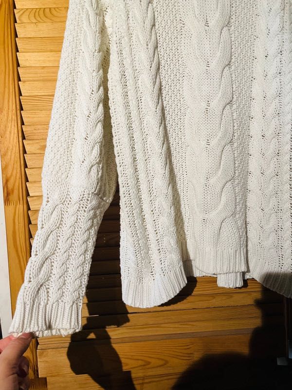 Sweter biały z golfem NA-KD warkoczykowy splot luźny długi S oversize