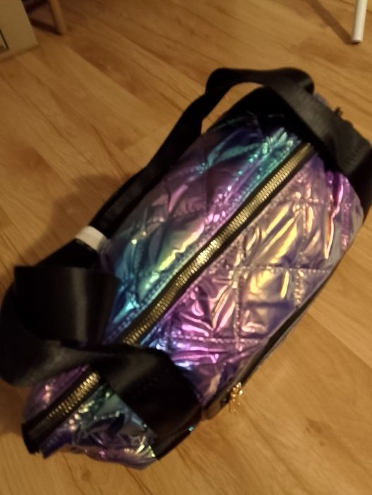 Nowa pikowana torebka na ramię w kolorze holo z Fashion Bags