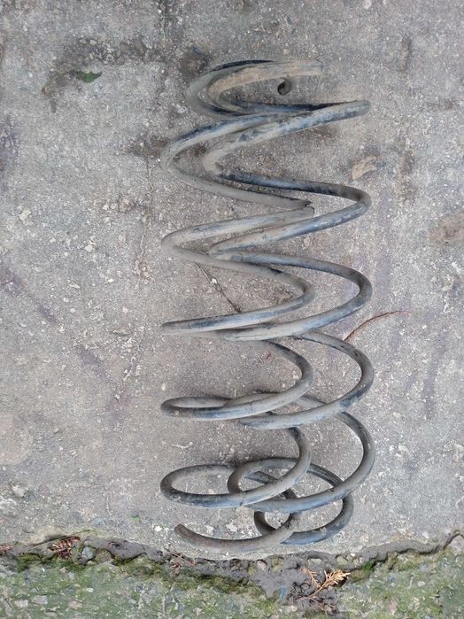 Колісні диски на Volvo 740 та пружини передньої стійки на Volvo 960