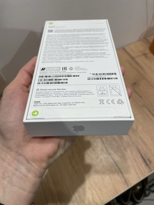Продам IPhone 16, оригінал з європи