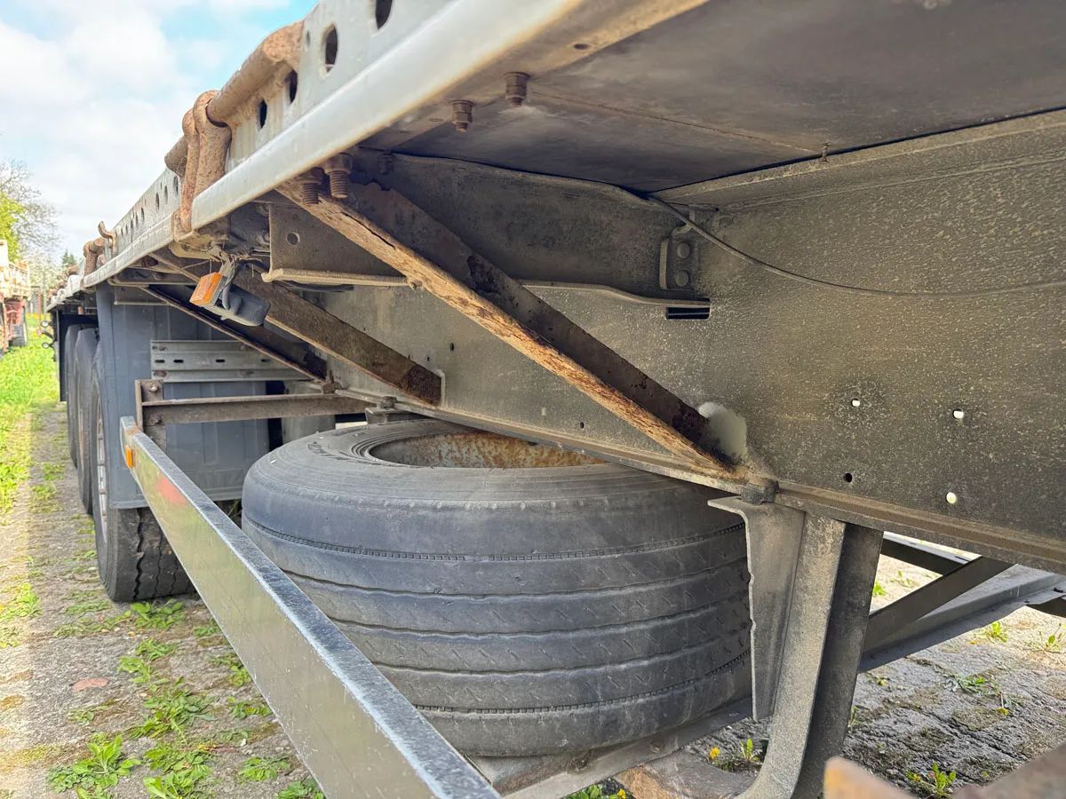 Schmitz Cargobull platforma - wzmacniana podłoga - ocynk - mega