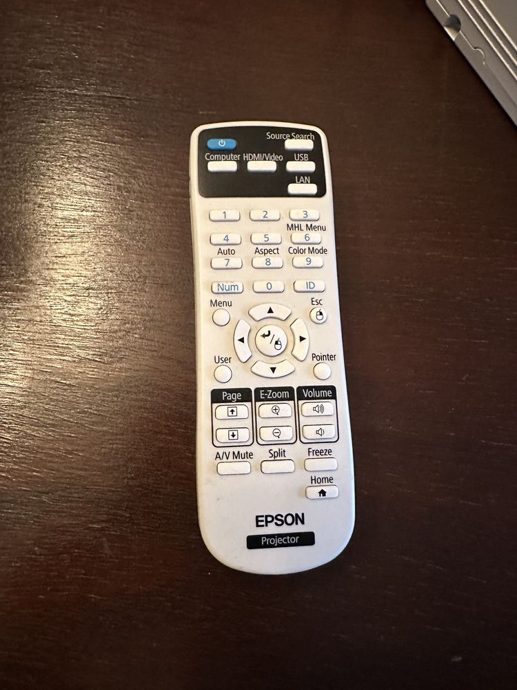 Video-projector Epson EB-X05