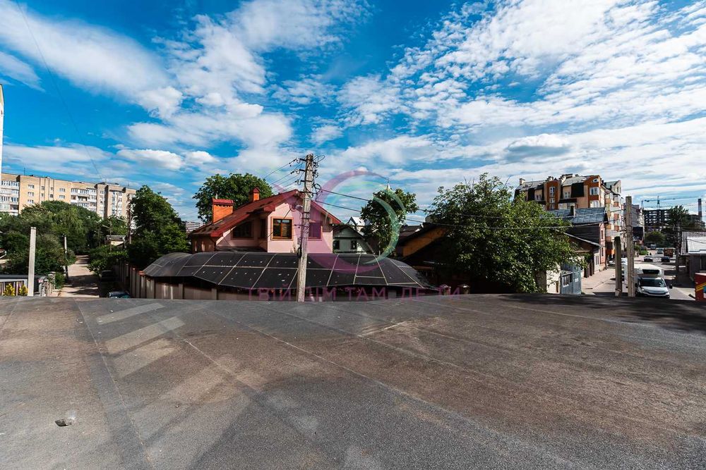 3-к. квартира з дизайнерським ремонтом по вул. Йосипа Сліпого.