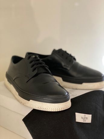 Sapatos homem Valentino 41