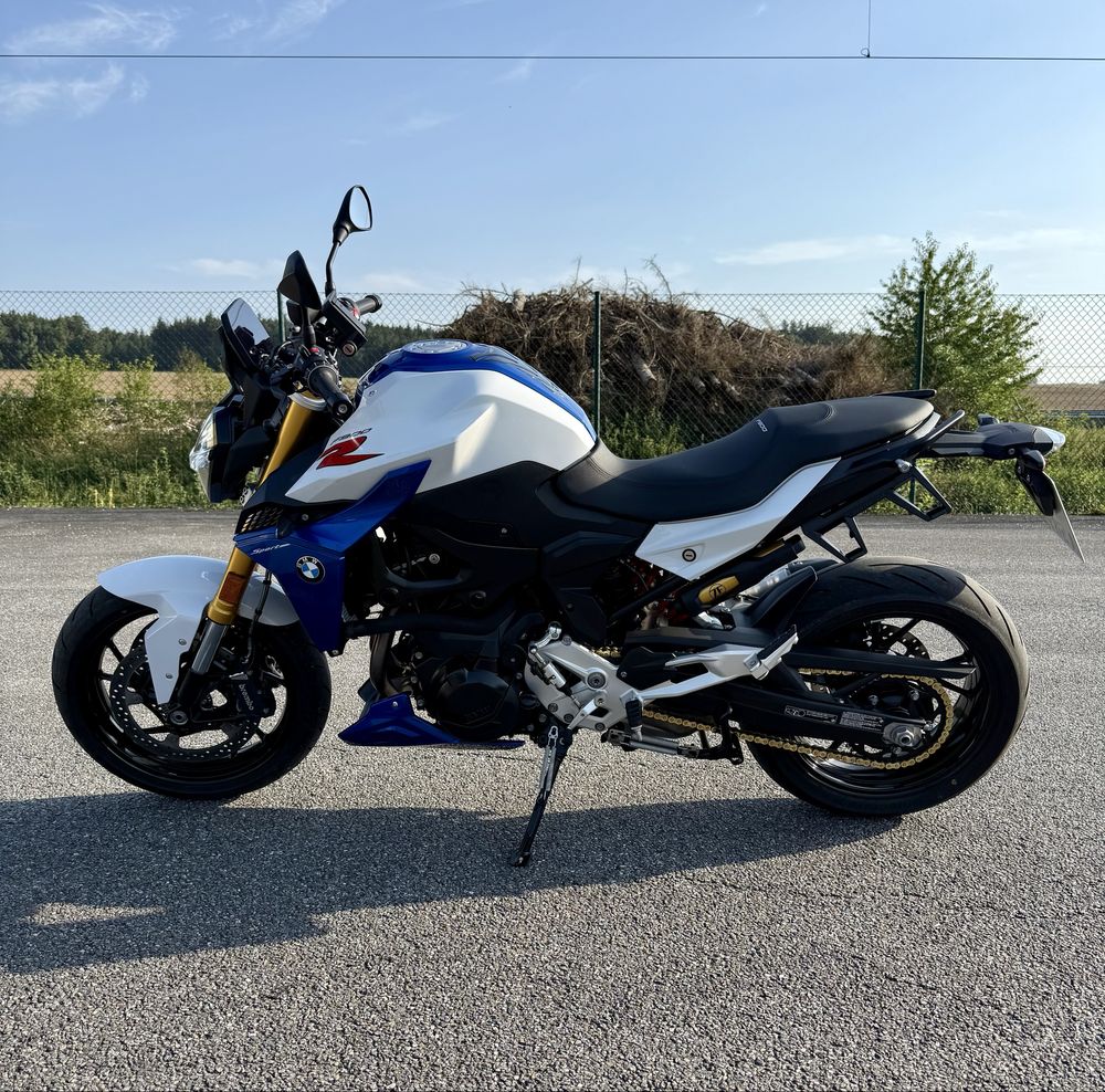 BMW F900R A2. Full LED, łancuch M Endurance, 4 Pakiety wyposażenia.
