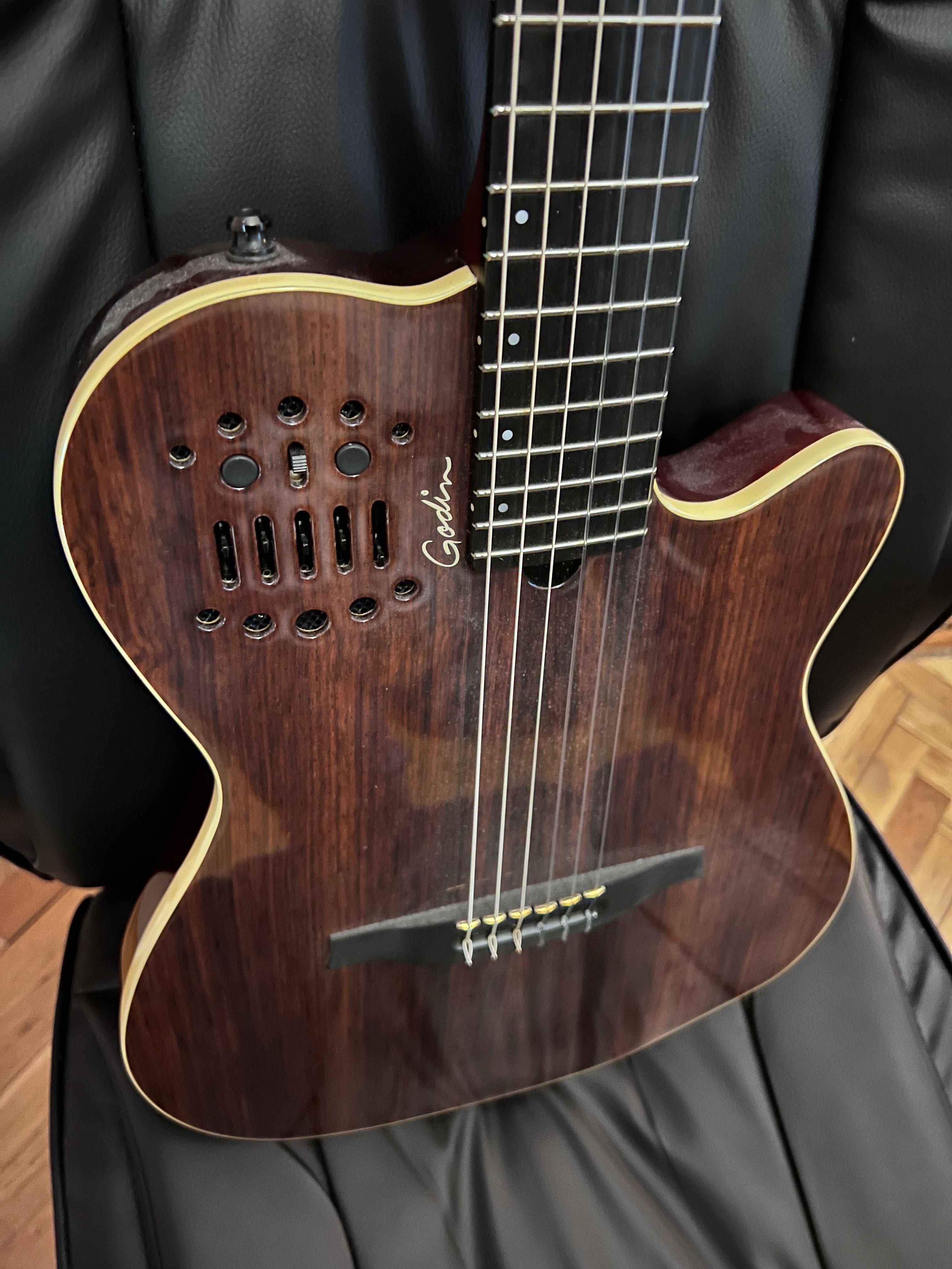 Godin Multiac Rosewood gitara ibanez fender gibson idealna