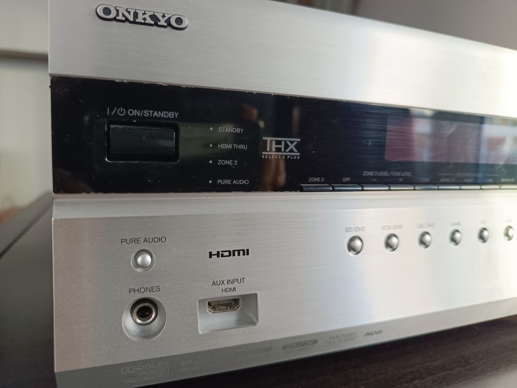 Amplituner stereo kina domowego 7.2 kanałowy ONKYO TX-SR608