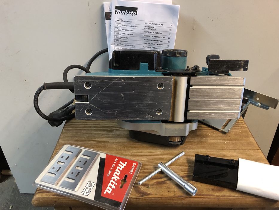 Strug do drewna makita kpo 810C