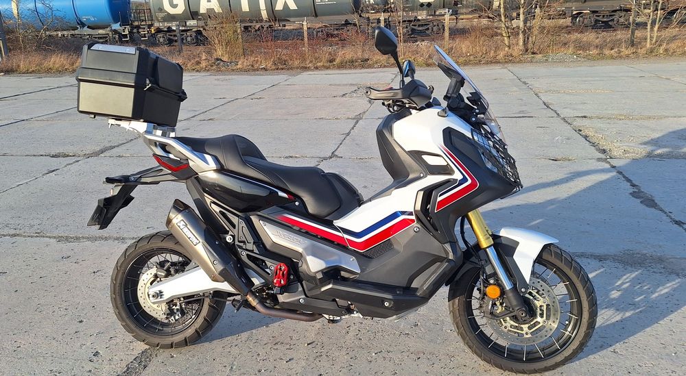 Honda x-adv 750 mały przebieg automat