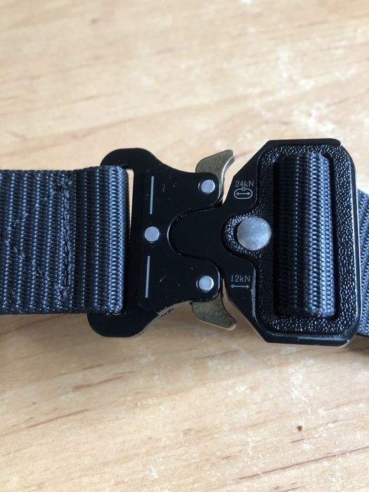 Ремень черный с пряжкой быстросьемной