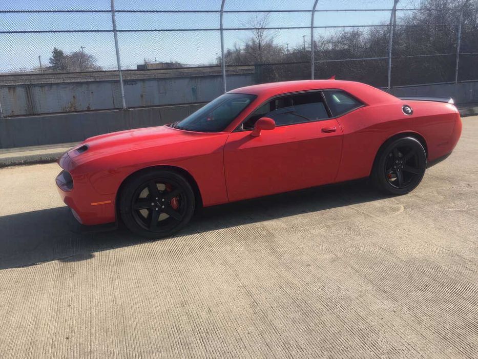 Dodge Challenger SRT Hellcat      2020
