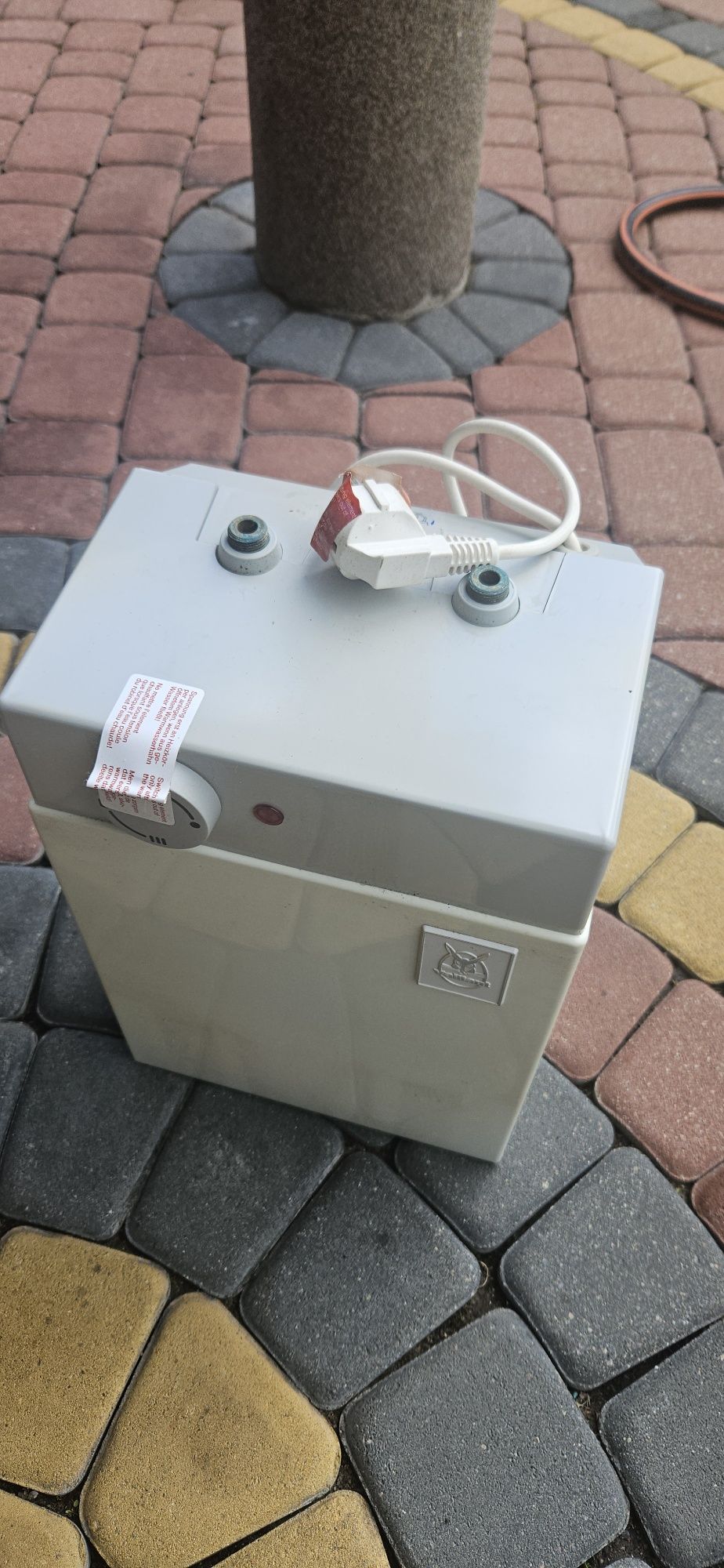 Przepływowy ogrzewacz wody 5L vaillant ven b 5 u