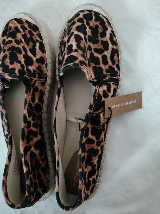 Nowe espadryle w panterkę rozmiar 45 wkładka 28,5 cm