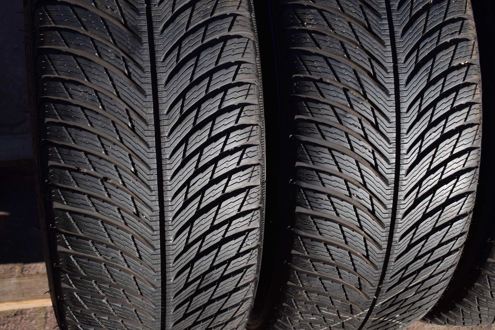 Mercedes AMG 35 45 oryginał A w177 CLA c118 jak nowe koła zima OEM