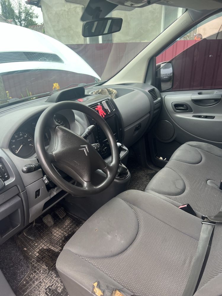 Продам машину citroen Jumpy