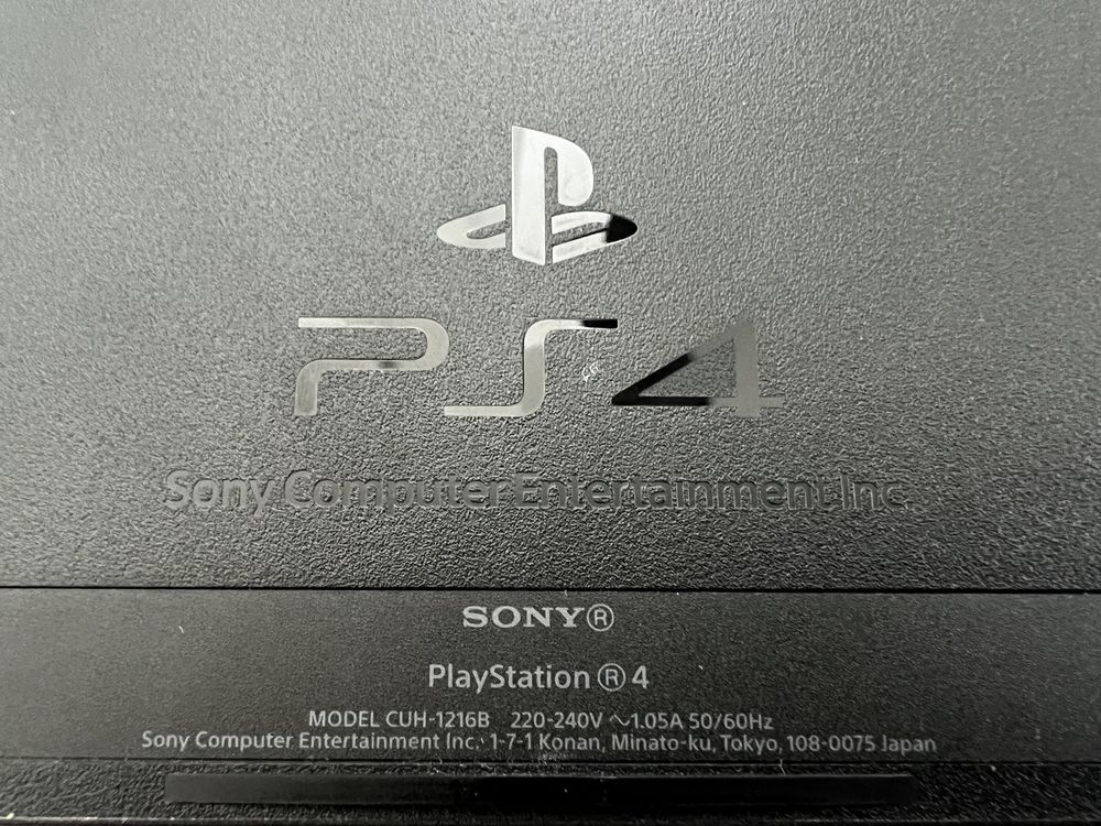 Konsola Sony PlayStation 4 1TB czarny Pady x2 + 5 gier