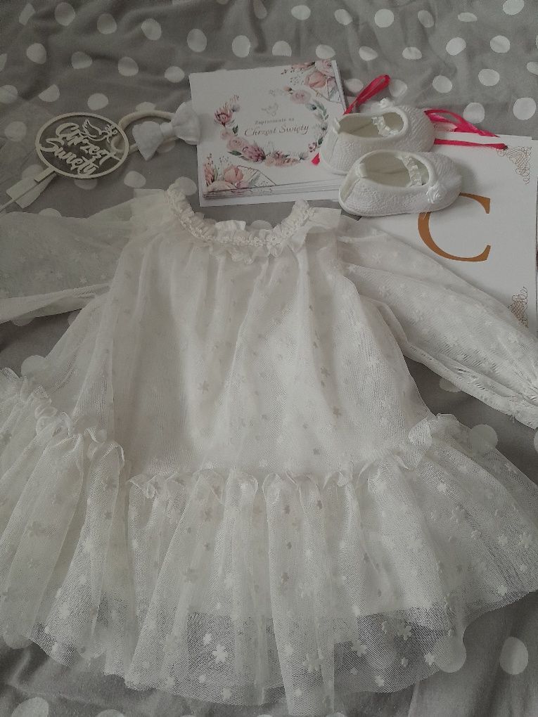 Piękna sukienka ecru na chrzest, święta I inne uroczystości