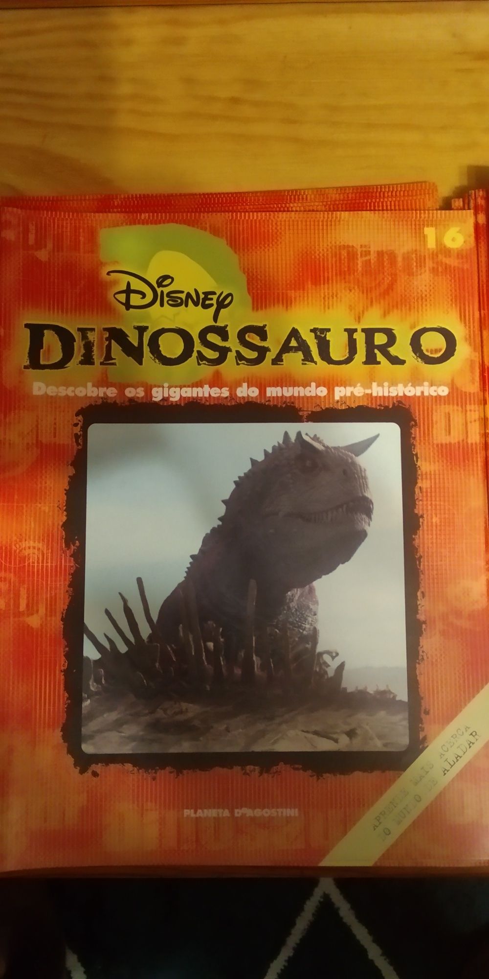 Coleção Disney Dinossauro em fascículos