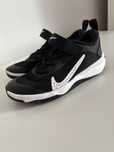 Sprzedaję buty sportowe Nike