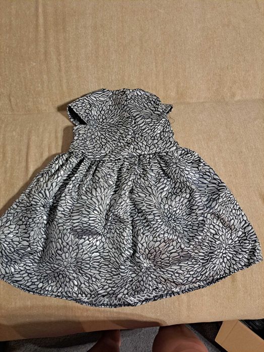 Elegancka sukienka dla dziewczynki 98 cm