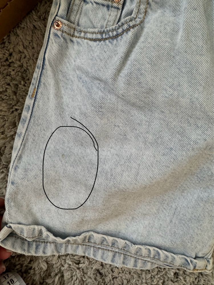Джинсові шорти Zara 9 років