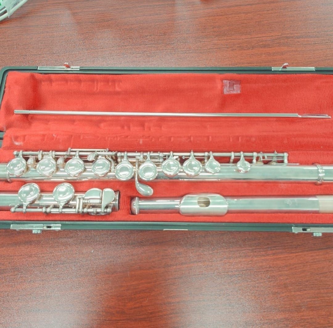 Yamaha YFL 311 silver
550 euros