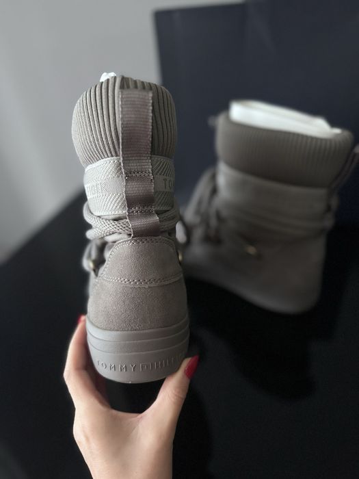 Чоботи жіночі зимові Tommy Hilfiger 37-38 р оригінал з США