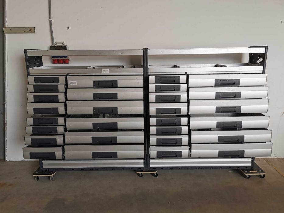 Zabudowa serwisowa warsztatowa CRAFTER SPRINTER TRANSIT MAN TGE IVECO