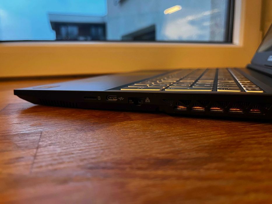 Laptop 15,6" Gigabyte G5 GE i5-
12500H/16GB/512 RTX3050, 144Hz