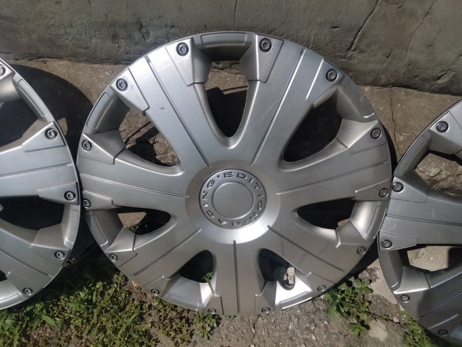 Колпаки автомобільні р16