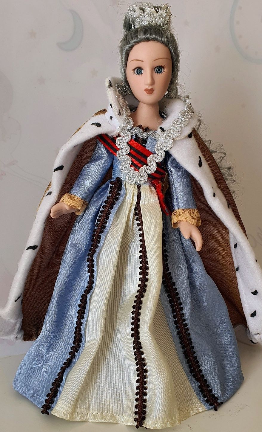 Lalka porcelanowa kolekcjonerska